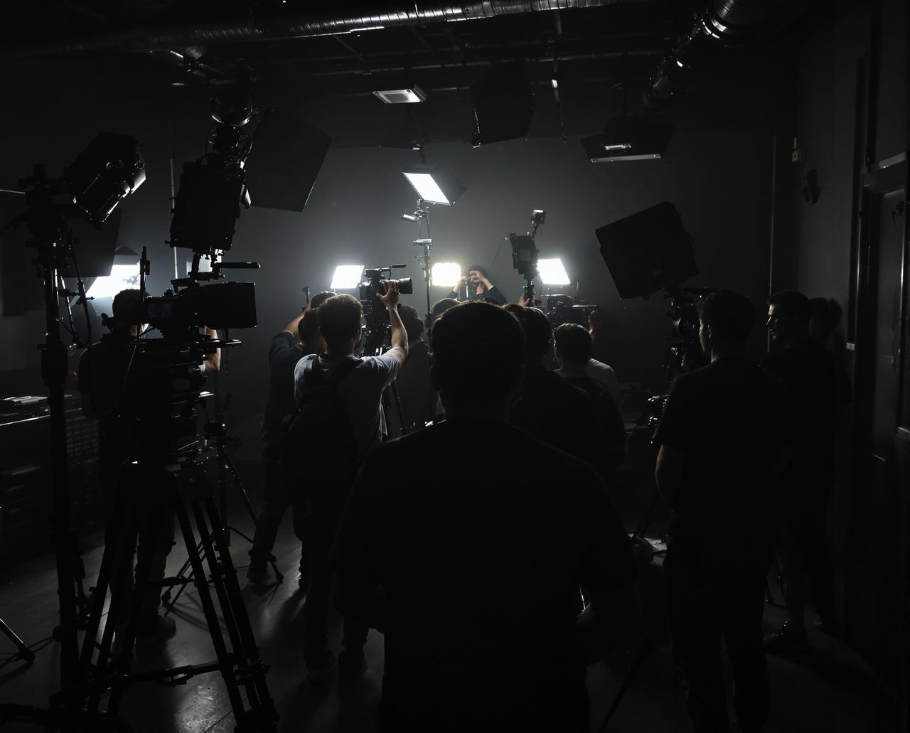 可乐视频制作团队